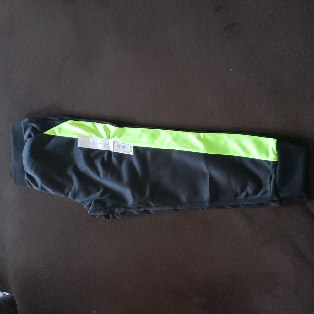 Boys Jumping Bean black/lime jogger size 6